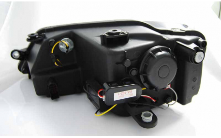 Фары передние Volkswagen Jetta