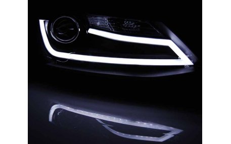 Фары передние Volkswagen Jetta