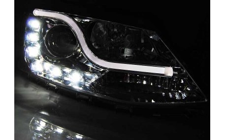 Фары передние Volkswagen Jetta