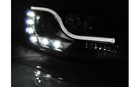 Фары передние Volkswagen Jetta