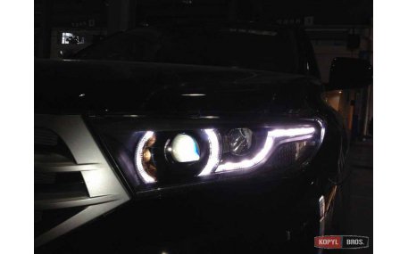 Фары передние Toyota Highlander 2010-2013