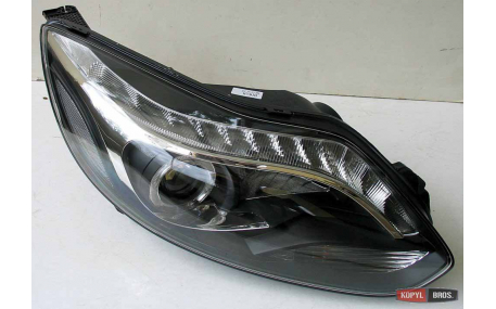 Фары передние Ford Focus MK3 2011-2014