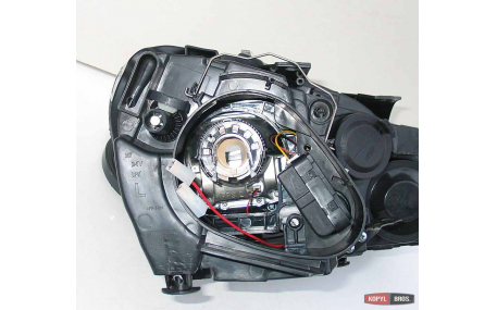 Фары передние Volkswagen Golf 6