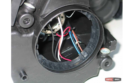 Фары передние Volkswagen Golf 6