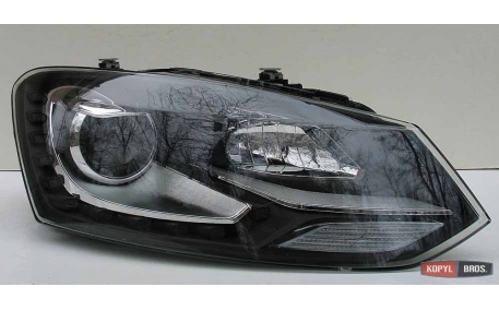 Фары передние Volkswagen Polo Sedan