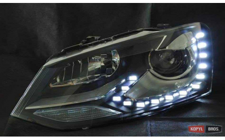 Фары передние Volkswagen Polo Sedan