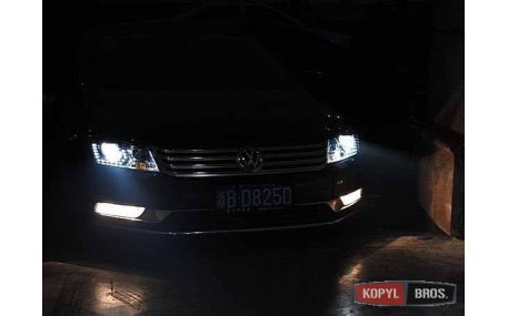 Фары передние Volkswagen Passat B7