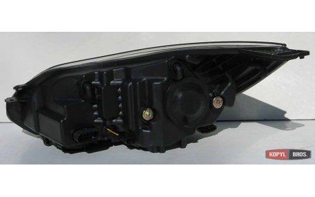 Фары передние Ford Focus MK3 2011-2014