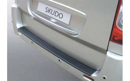 Накладка на задний бампер