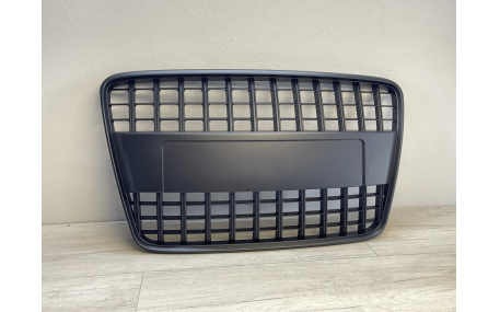 Решетка радиатора AUDI Q7