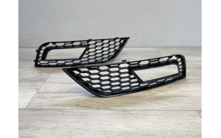 Решетки бампера AUDI A4 B8 2012-2015