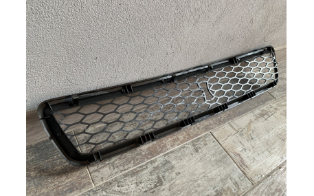 Решетка радиатора AUDI A4 B5