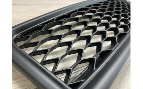 Решетка радиатора Audi A4 B6