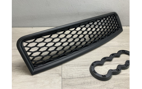 Решетка радиатора Audi A4 B6