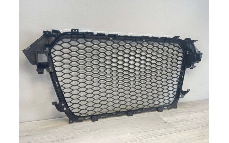 Решетка радиатора Audi A4 B8 2012-2015
