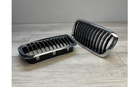 Решетка радиатора BMW E38