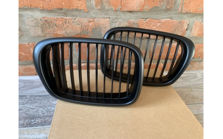 Решетка радиатора BMW 5 (E39)
