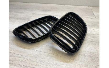 Решетка радиатора BMW X5 E53 1999-2003