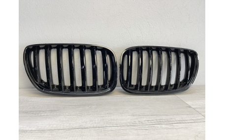 Решетка радиатора BMW X5 E53 2004-2006