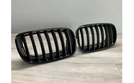 Решетка радиатора BMW X5 (E70)
