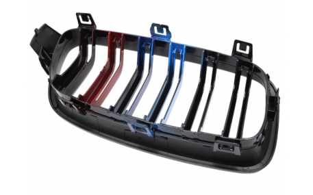 Решетка радиатора BMW 3 F30