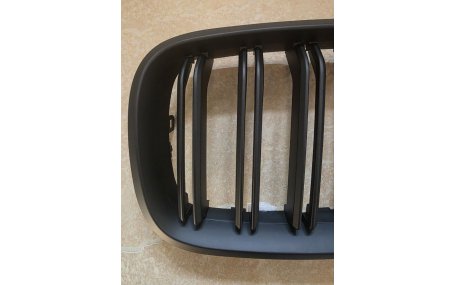 Решетка радиатора BMW X5 (E70)