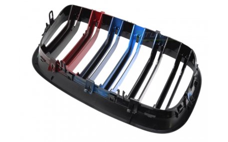 Решетка радиатора BMW X5 (E70)