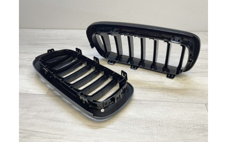 Решетка радиатора BMW X5 (F15)