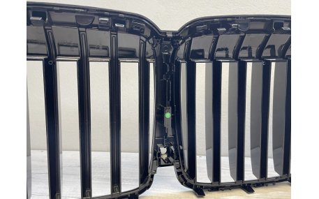 Решетка радиатора BMW X7 (G07) 2023-2025