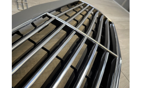 Решетка радиатора Mercedes E-class W124