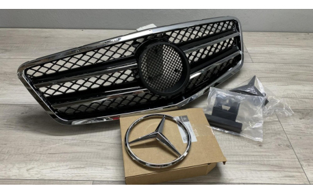 Решетка радиатора Mercedes E-class W212 2009-2013
