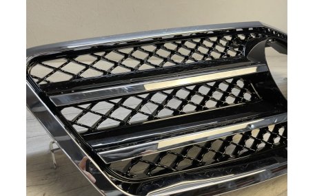 Решетка радиатора Mercedes E-class W212 2009-2013