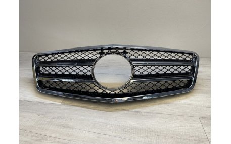 Решетка радиатора Mercedes E-class W212 2009-2013
