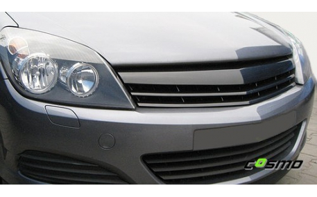 Решетка радиатора Opel Astra H