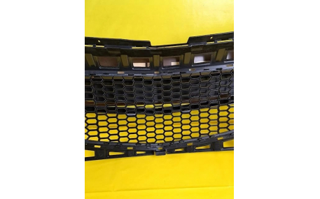 Решетка радиатора Opel Insignia 2008-2012