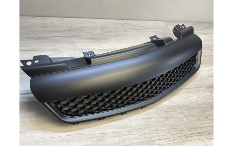 Решетка радиатора Opel Zafira B 2005-2008