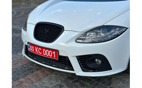 Решетка радиатора Seat 2005-2009