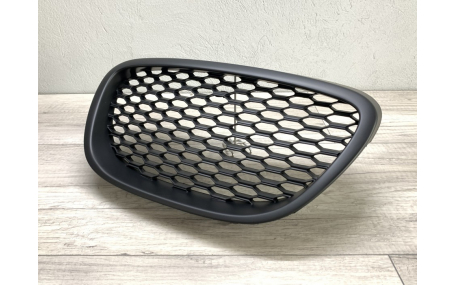 Решетка радиатора Seat 2005-2009