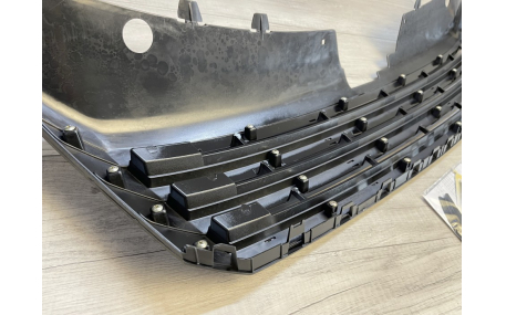 Решетка радиатора Volkswagen Passat B7