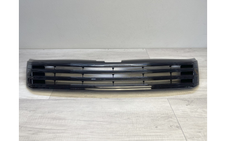 Решетка радиатора Volkswagen Passat B7