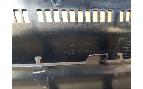 Решетка радиатора Volkswagen Touran 2003-2006