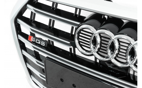 Решетка радиатора Audi Q5 2016-2020