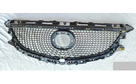 Решетка радиатора Mazda 6