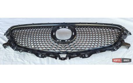 Решетка радиатора Mazda 6