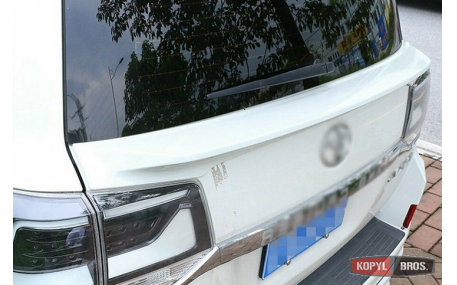 Спойлер Toyota Land Cruiser 200