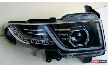 Фары передние Toyota FJ Cruiser