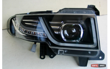 Фары передние Toyota FJ Cruiser