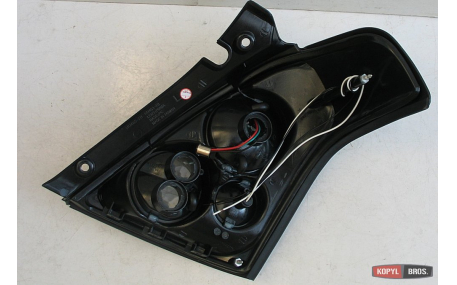 Фонари задние Suzuki Swift