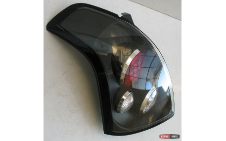 Фонари задние Suzuki Swift