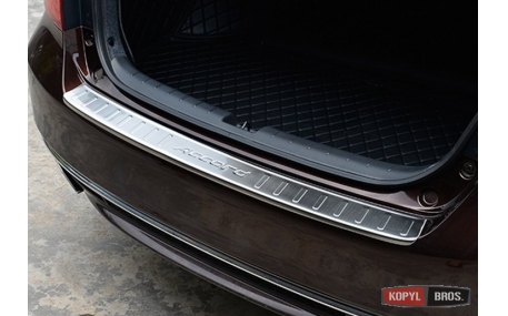 Накладка на задний бампер Honda Accord